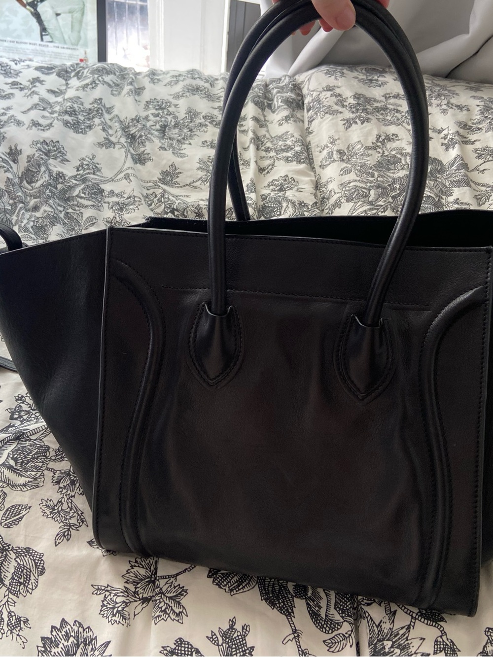 Black leather travel bag - Picture 3 of 8